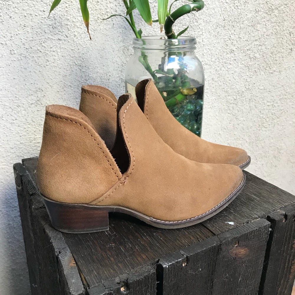 Steve Madden boots